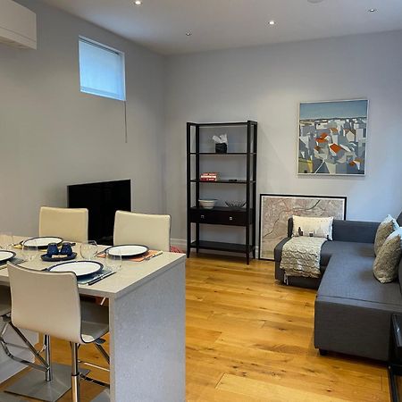 Charming & Cosy Town Centre Home With Parking Guildford Exterior foto