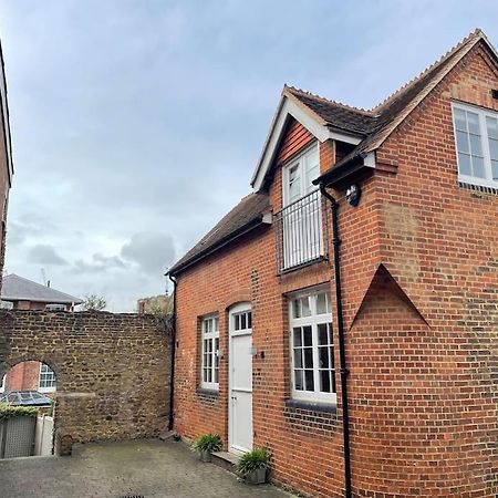 Charming & Cosy Town Centre Home With Parking Guildford Exterior foto